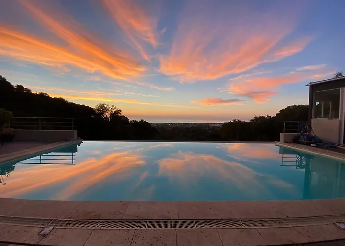 Studio Moderne Magnifique Vue Sur Mer Dans Cadre Calme Et Verdoyant